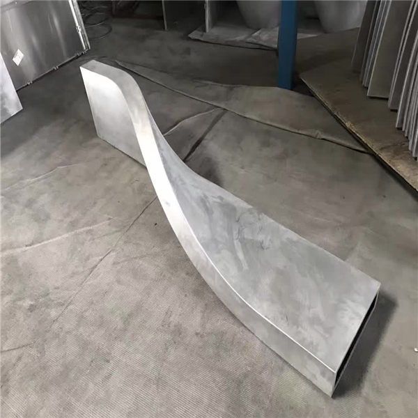 湖南雙曲鋁單板廠室外扭曲雙曲鋁單板 氟碳雙曲鋁單板定制