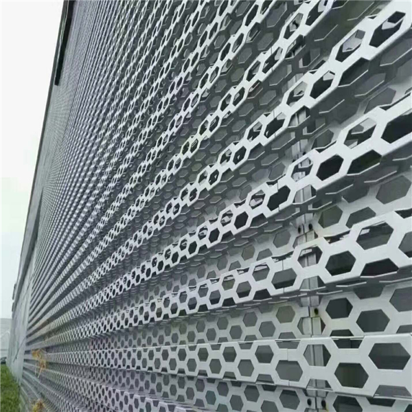 湖南氟碳鋁單板廠家奧迪展廳4S店鋁幕墻沖孔板