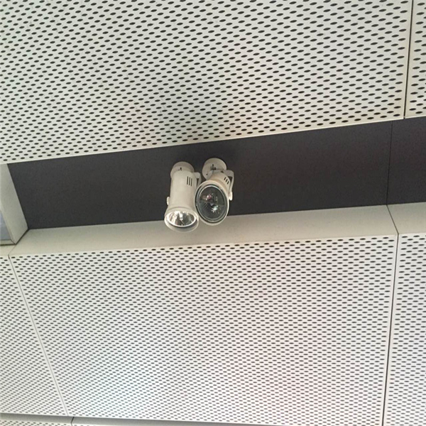 四川氟碳鋁單板廠家啟辰4S店勾搭式鍍鋅鋼板天花吊頂