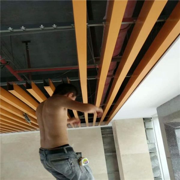 廣東金騰達(dá)鋁方通廠木紋鋁方通u鋁方通吊頂 (18)