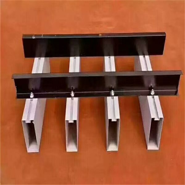 木紋型材鋁方通 1