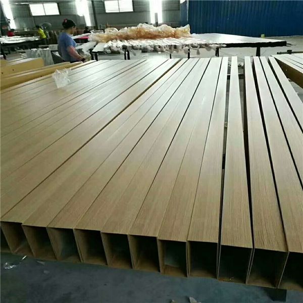 廣東金騰達(dá)鋁方通廠木紋鋁方通u鋁方通吊頂 (2)