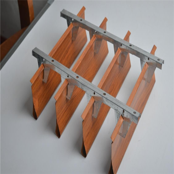 江蘇滴水鋁掛片廠家 木紋水滴掛片天花 木紋水滴鋁天花