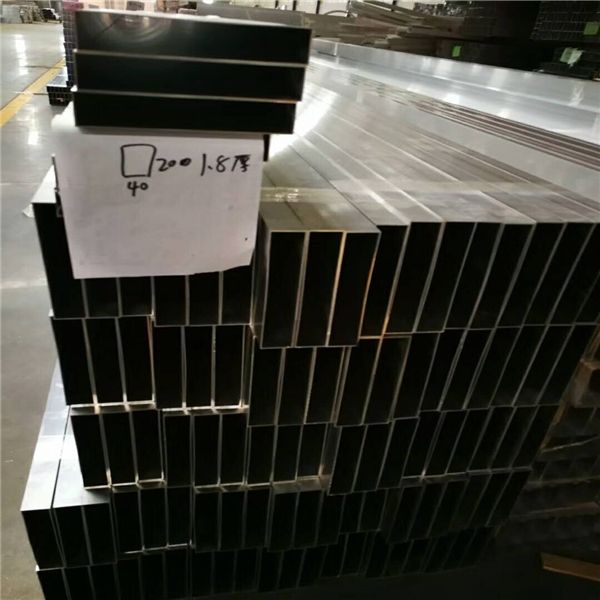 廣東金騰達(dá)鋁方通廠家外墻鋁方管木紋鋁方管吊頂 (2)