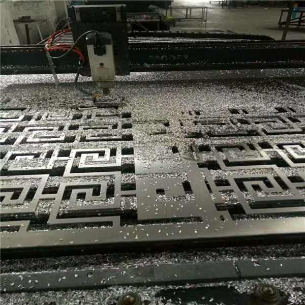 廣東雕花鋁單板鏤空鋁單板藝術(shù)鏤空鋁板 (6) 廣東雕花鋁單板鏤空鋁單板藝術(shù)鏤空鋁板 (6)