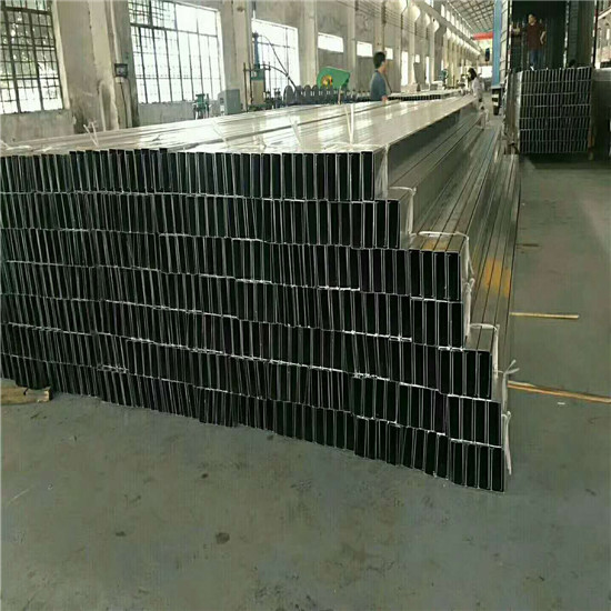 安徽金騰達(dá)鋁方通廠家直銷u形鋁方通 木紋鋁方通吊頂 辦公室U形鋁方通吊頂